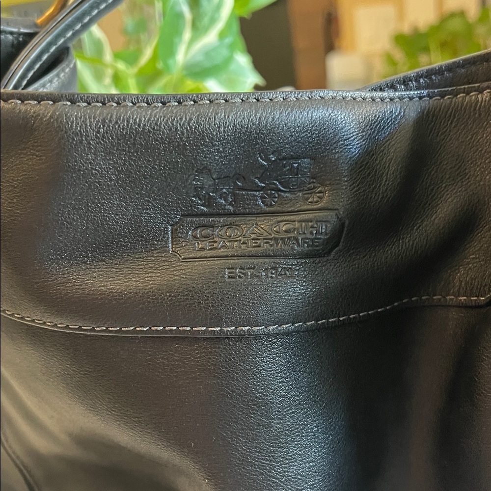 Coach Black Leather Shoulder Bag - Picture 3 of 8